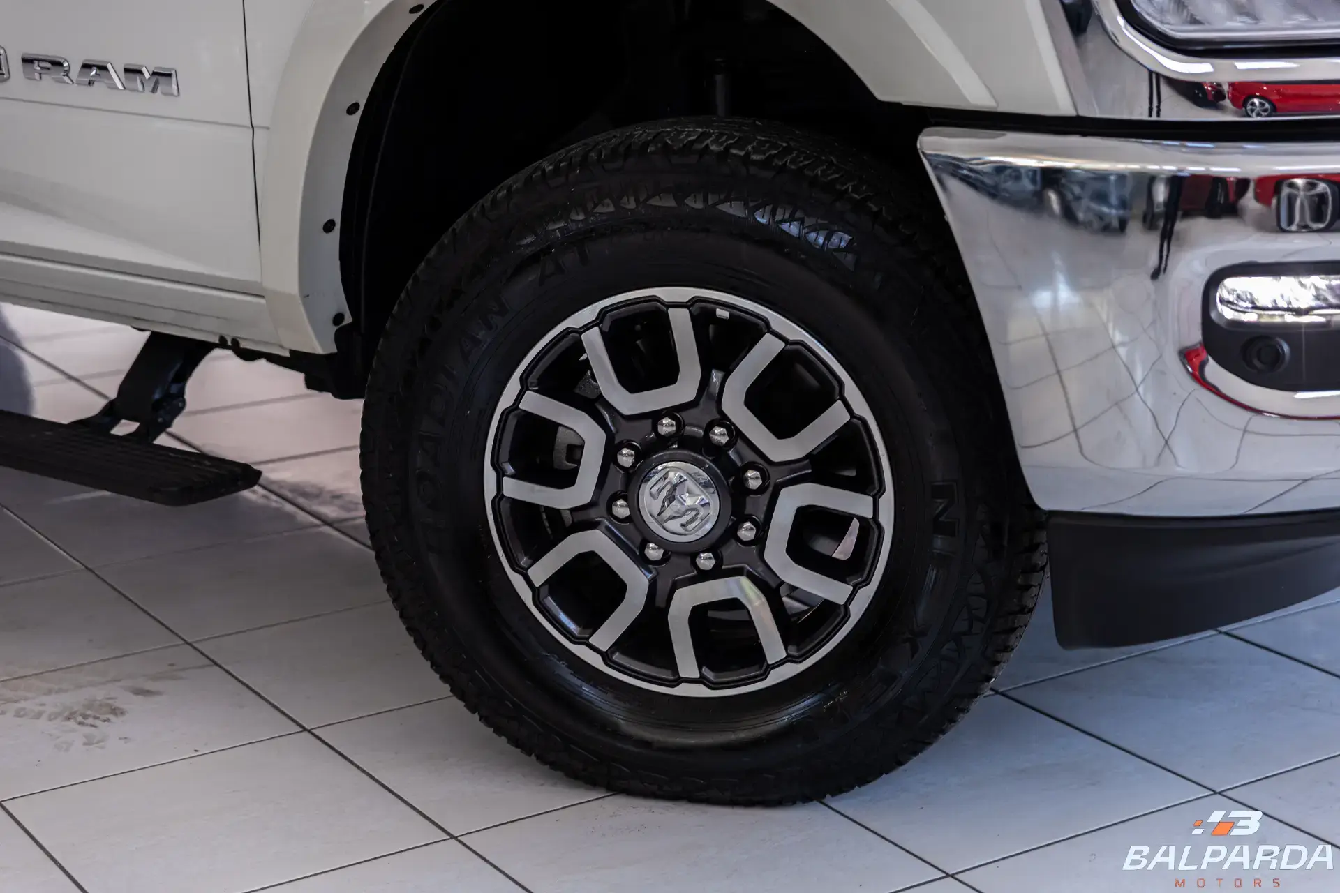 RAM 3500 LONGHORN - foto 3
