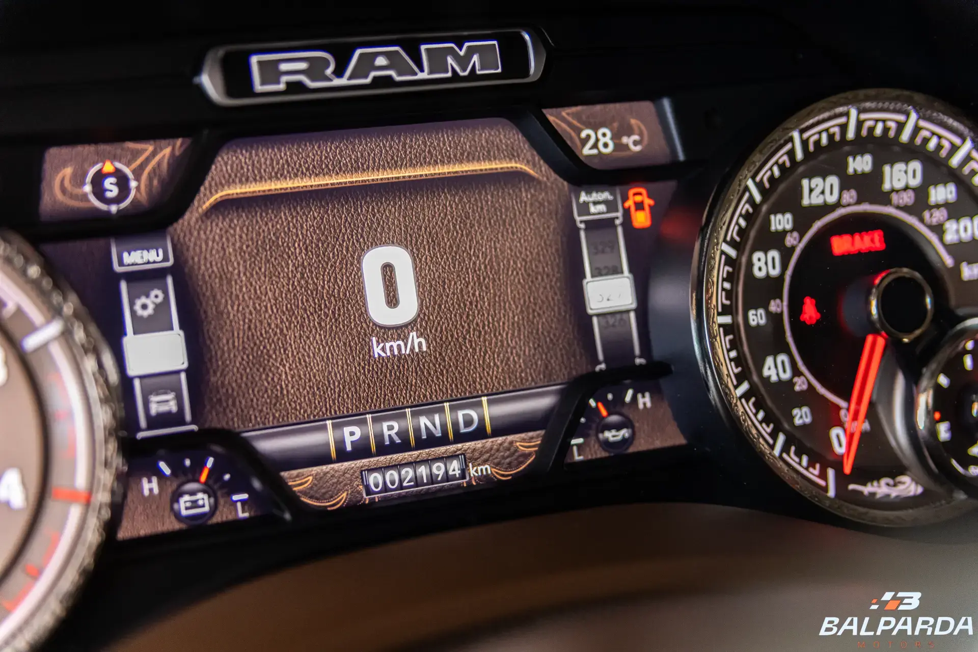 RAM 3500 LONGHORN - foto 15