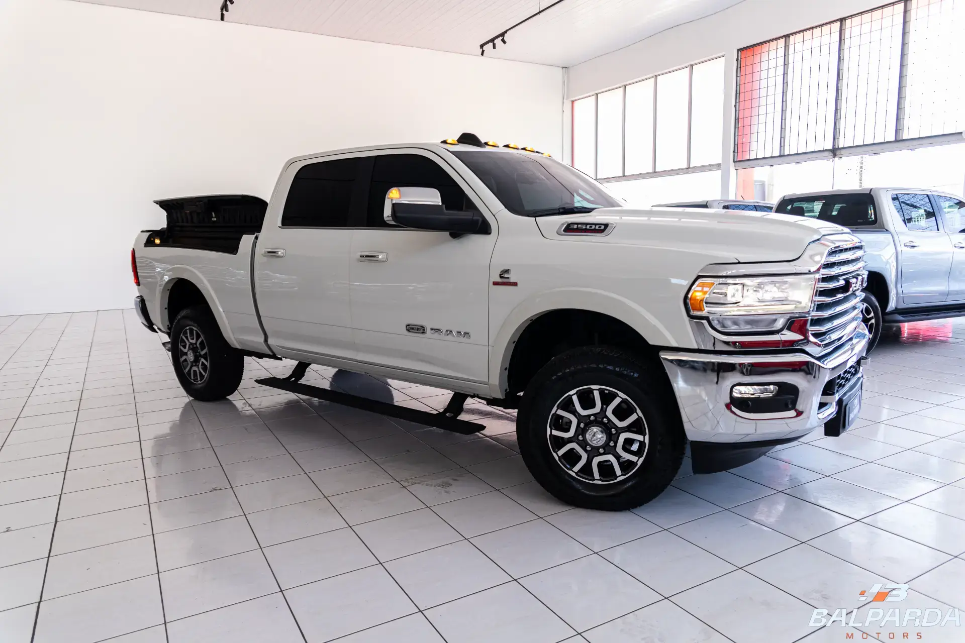 RAM 3500 LONGHORN - foto 12