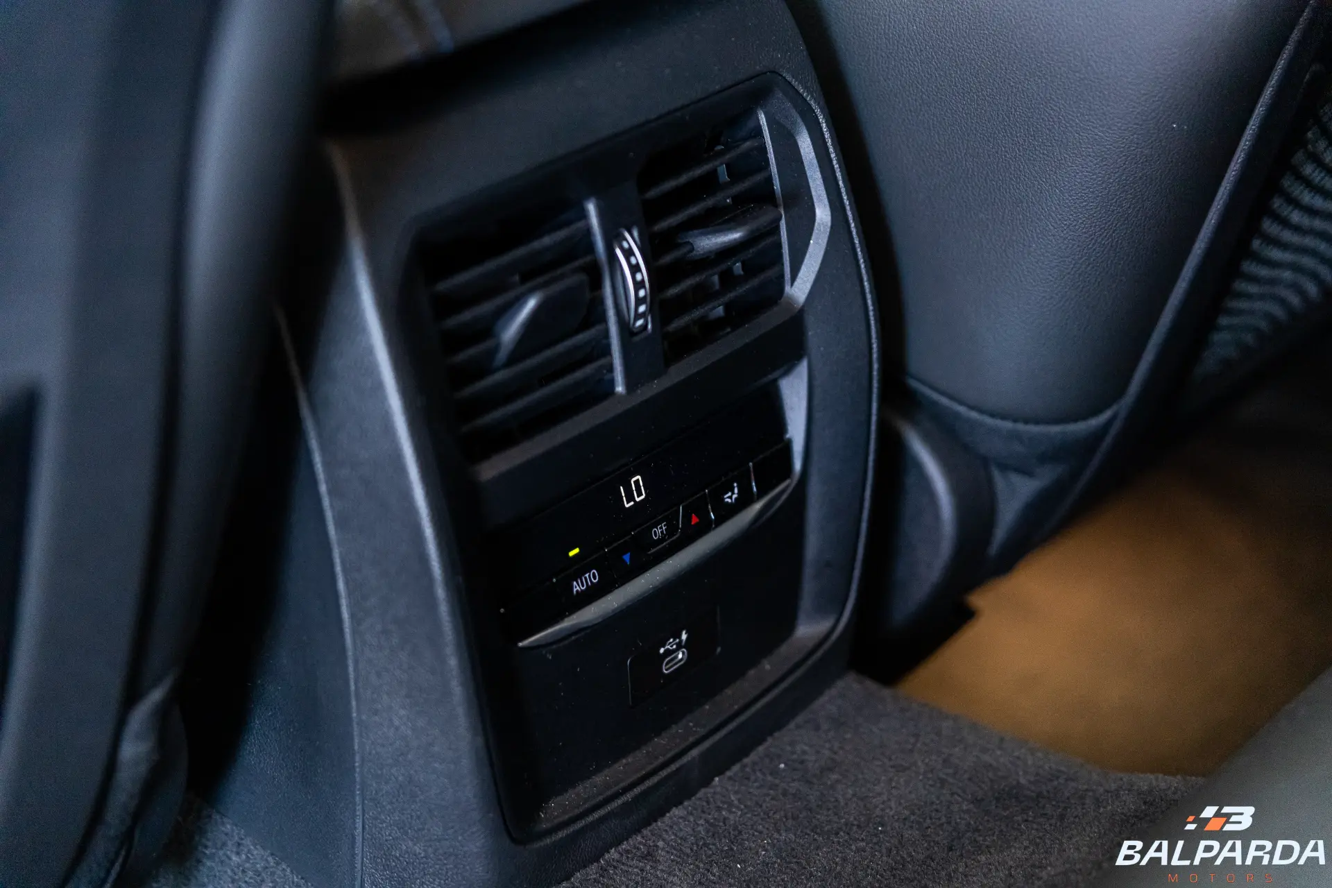 BMW 330E - foto 16