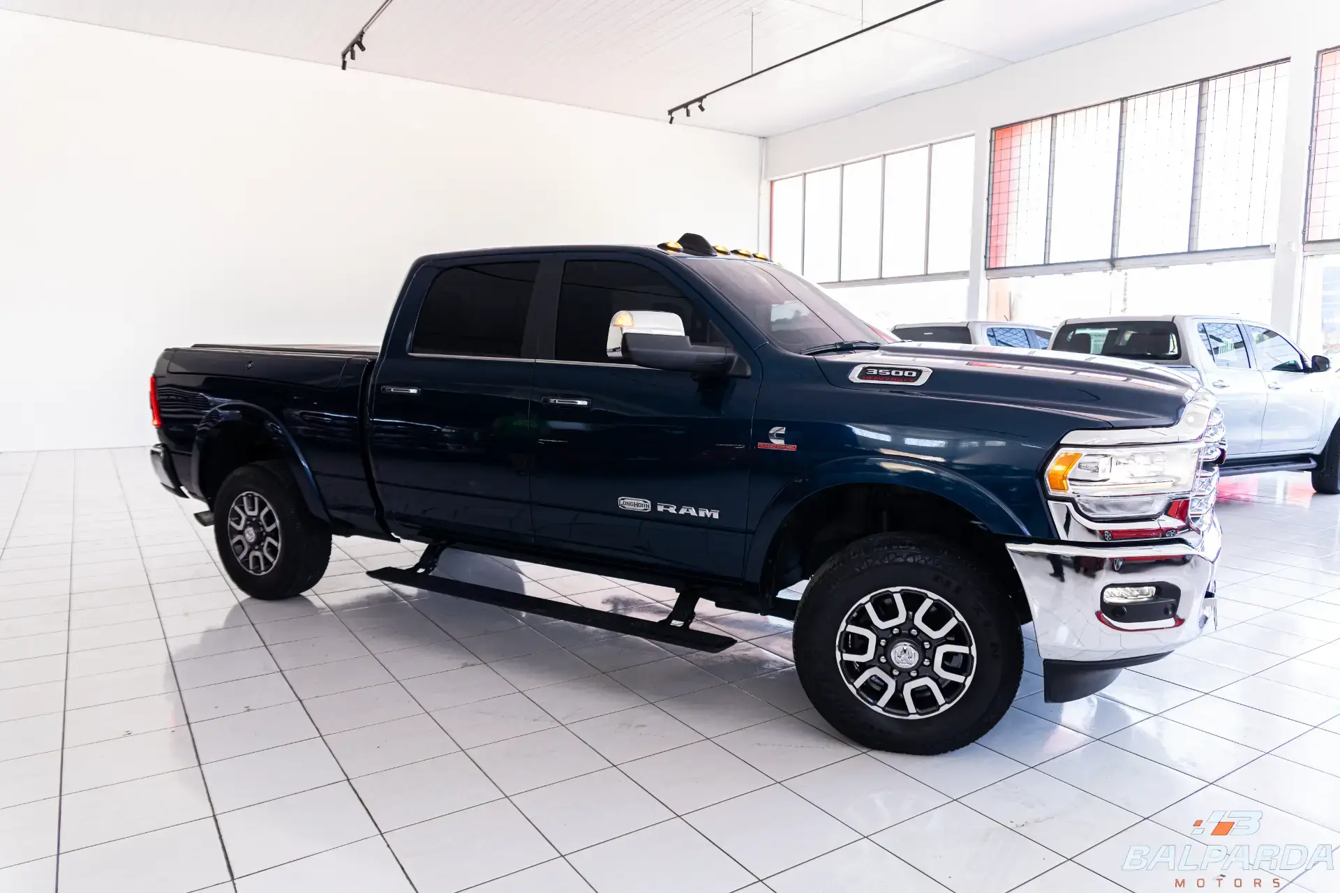 RAM 3500 LONGHORN - foto 3