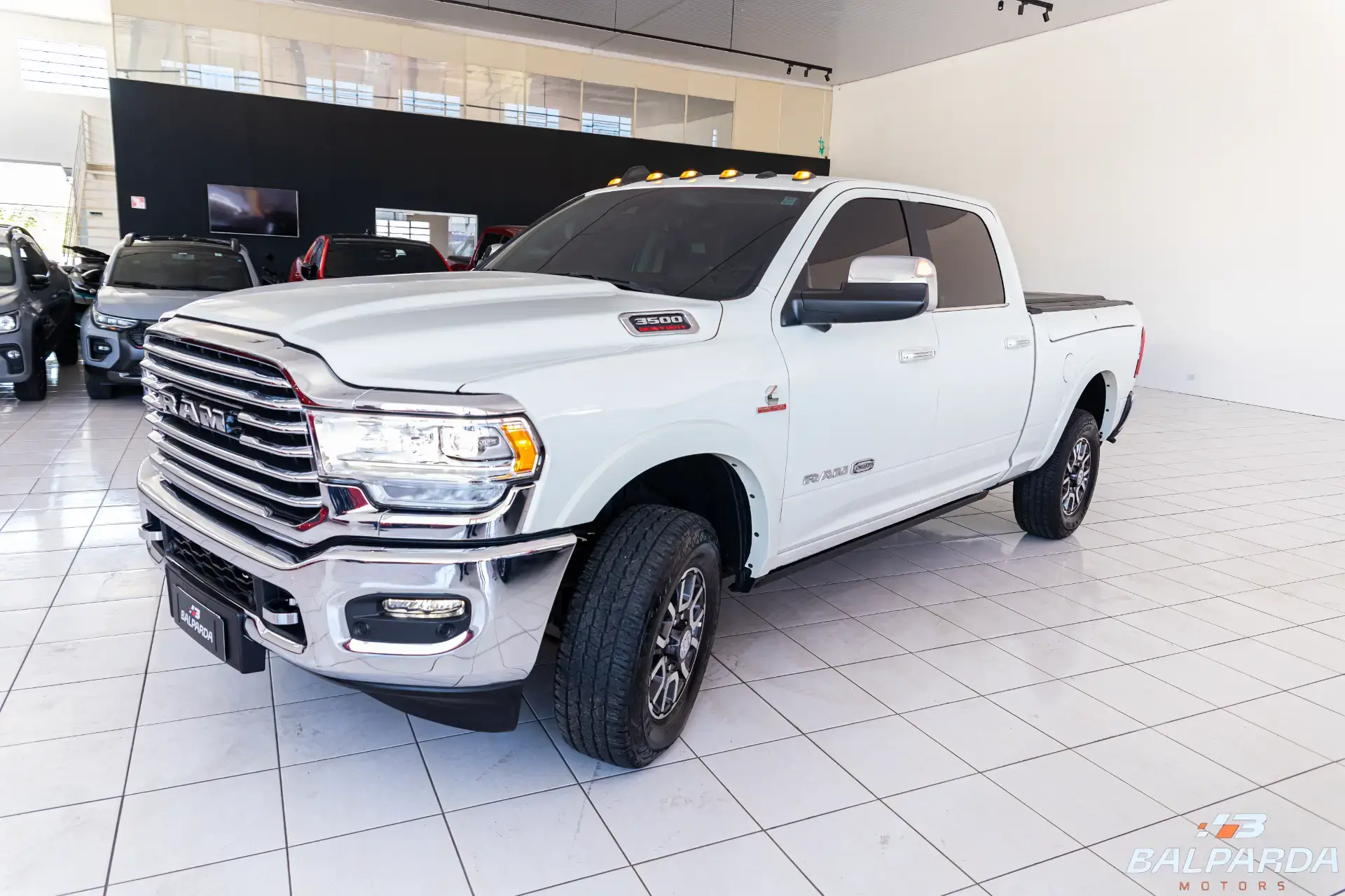 RAM 3500 LONGHORN