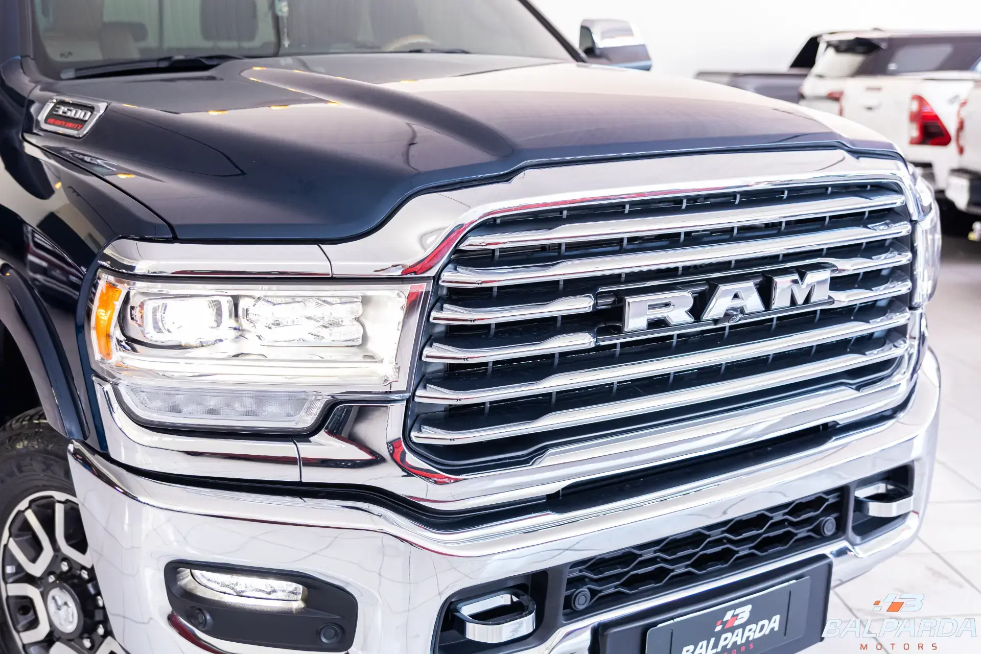 RAM 3500 LONGHORN - foto 3