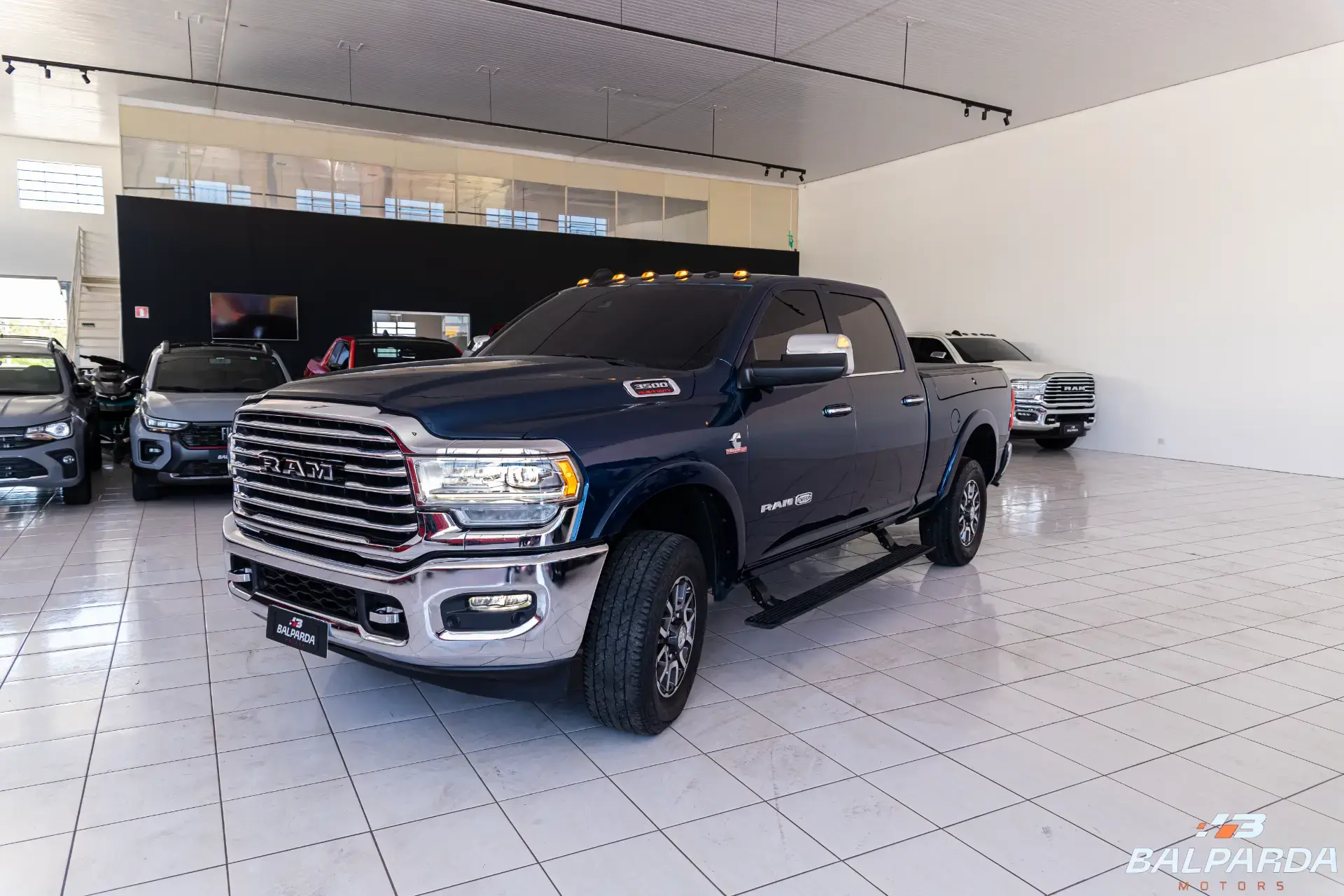 RAM 3500 LONGHORN - foto 2