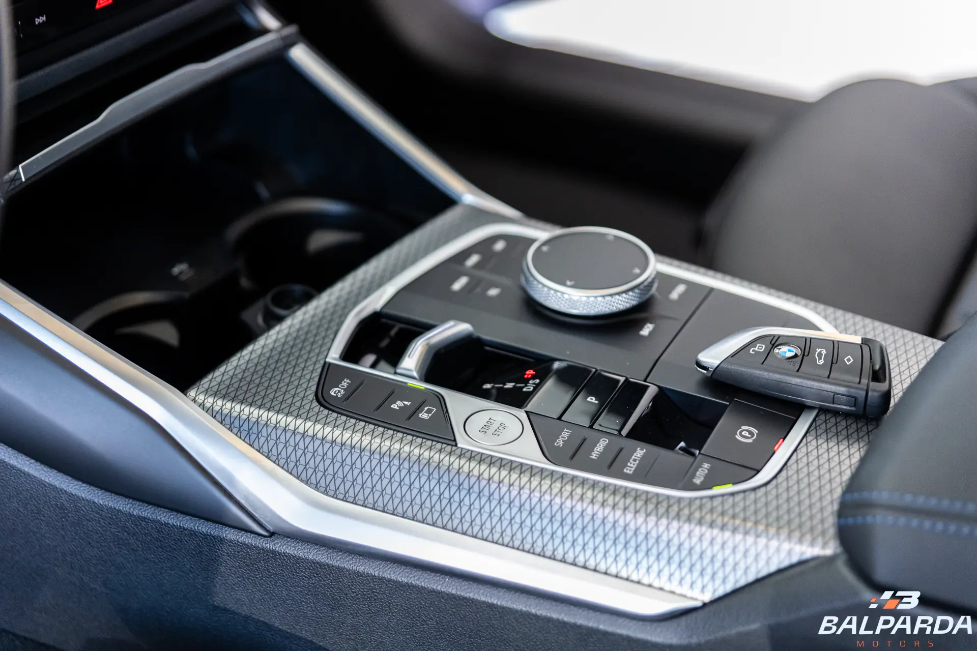 BMW 330E - foto 14